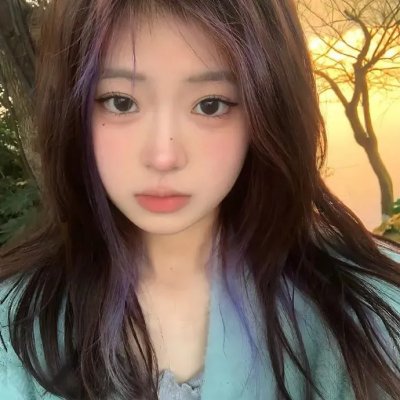 跳舞的红色公交